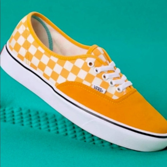 Vans Shoes - >💟COMFYCUSH AUTHENTIC ZINNIA (YELLOW) WHITE CHECKED CANVAS/SUEDE BRAND NEW VANS
